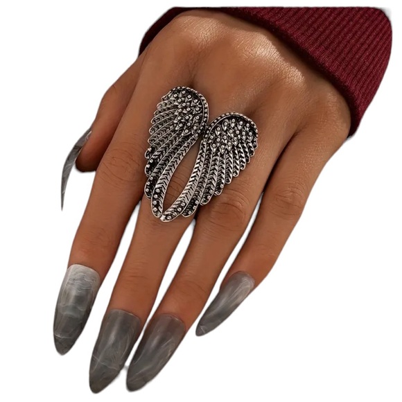 Punk Style Silver Angel Wings Ring - Picture 7 of 7